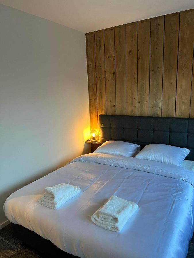Prachtige In Centrum Met Badkamer ! Apartamento *