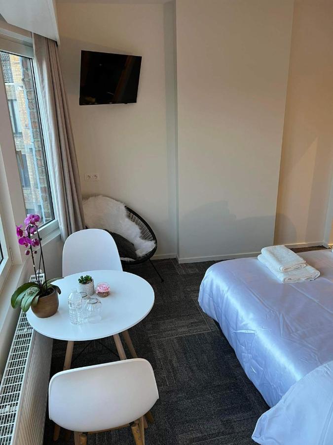 Prachtige In Centrum Met Badkamer ! * Bruges