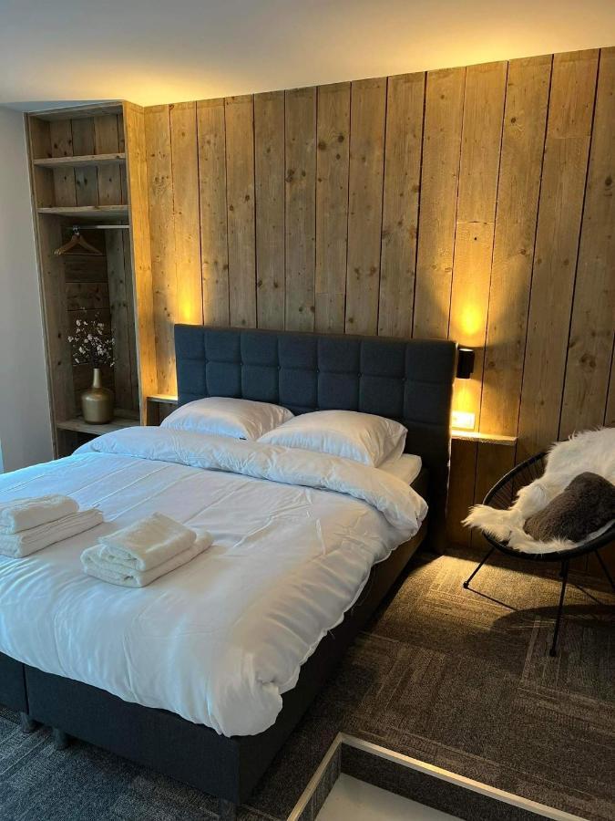 Prachtige In Centrum Met Badkamer ! Apartment *