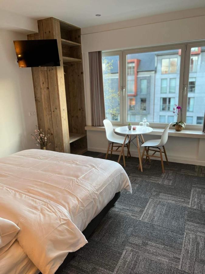 Prachtige In Centrum Met Badkamer !