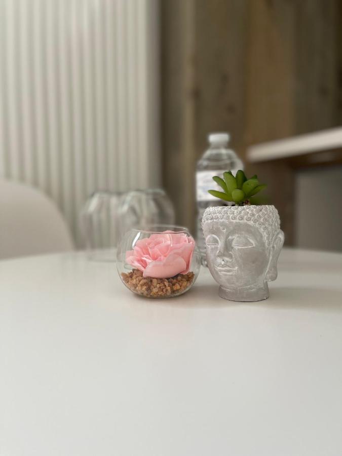 Prachtige In Centrum Met Badkamer ! Apartment *